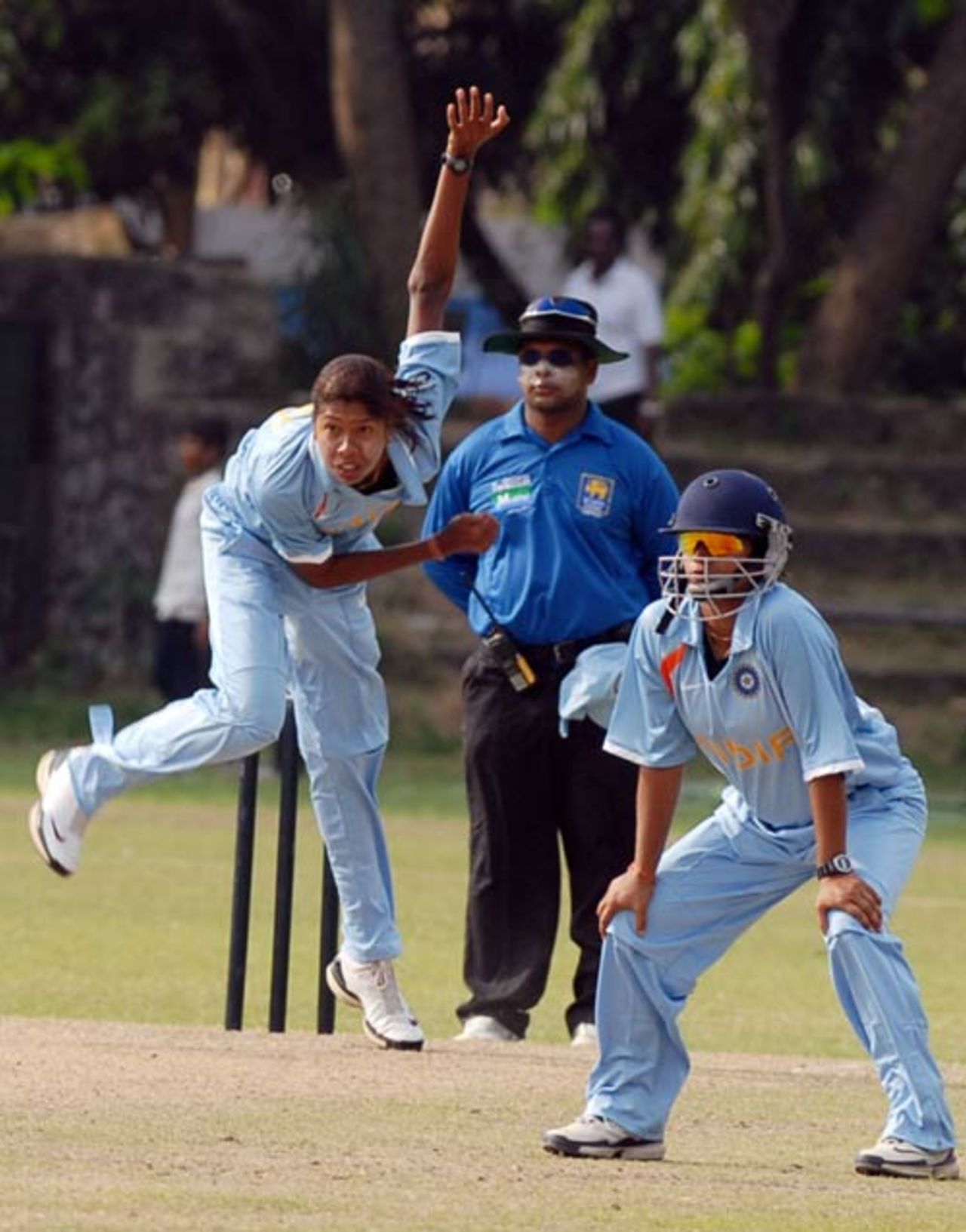 Jhulan Goswami bowls against Bangladesh, Bangladesh v India, Kurunegala, Women's Asia Cup, May 2, 2008