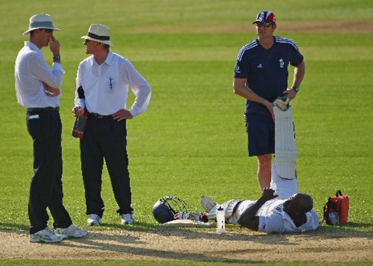 Immediately after reaching his century Michael Carberry retired hurt with a hamstring injury, England Lions v New Zealanders, The Rose Bowl, May 10, 2008