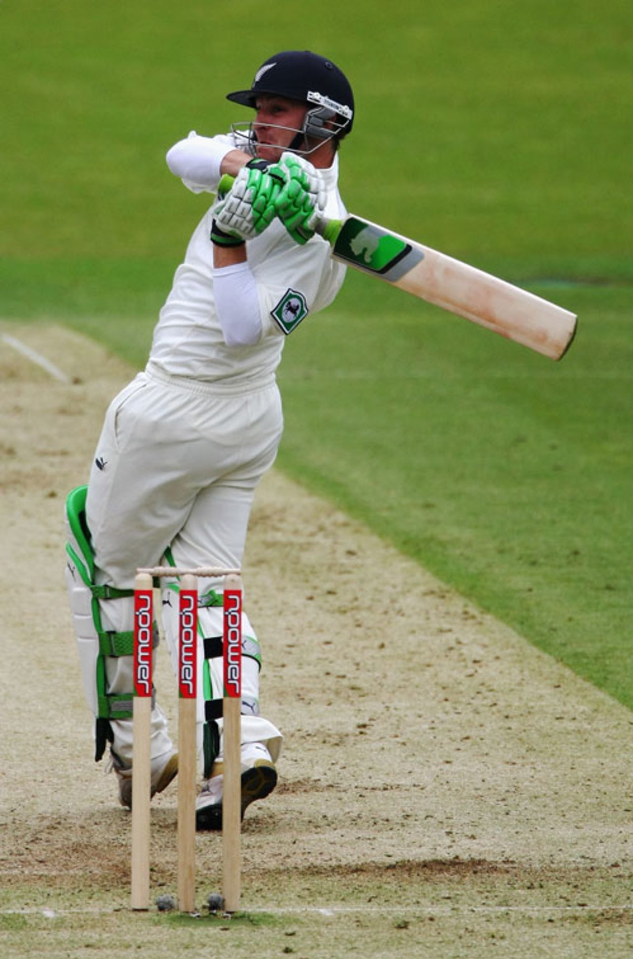 Brendon McCullum goes on the attack with a hook, 1st Test, Lord's, 1st day, May 15, 2008