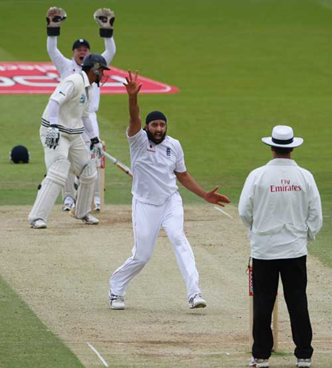 Monty Panesar traps Ross Taylor lbw, England v New Zealand, 1st Test, Lord's, May 19, 2008