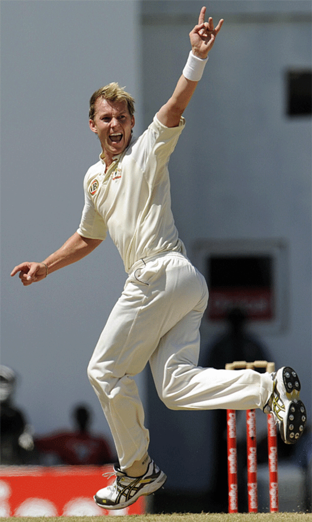 Brett Lee strikes early to get Australia off to a flyer, West Indies v Australia, 2nd Test, Antigua, June 3, 2008