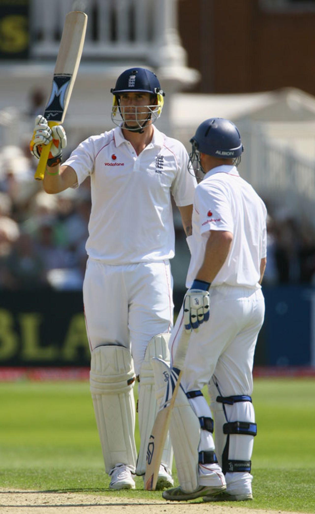 Kevin Pietersen acknowledges the applause for his half-century, England v New Zealand, 3rd Test, Trent Bridge, June 5, 2008