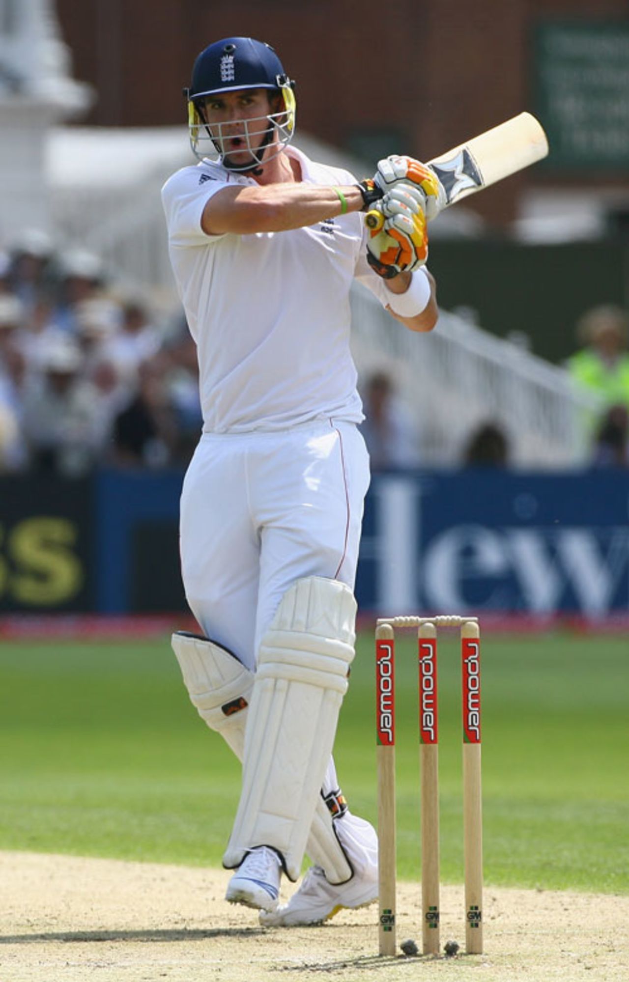Kevin Pietersen hooks one fine, England v New Zealand, 3rd Test, Trent Bridge, June 5, 2008