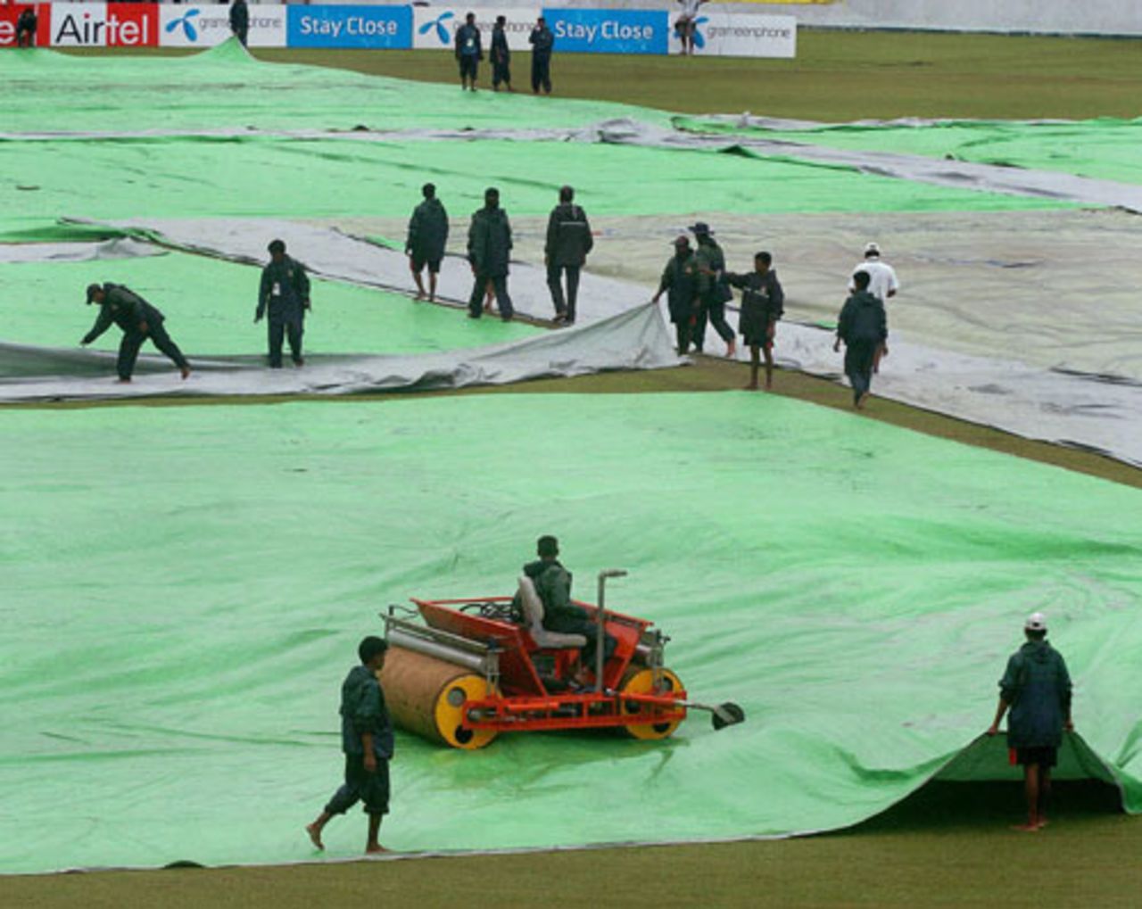 A lot of work for the groundstaff and the Super Sopper, Bangladesh v Pakistan, 1st match, Kitply Cup, Mirpur, June 8, 2008