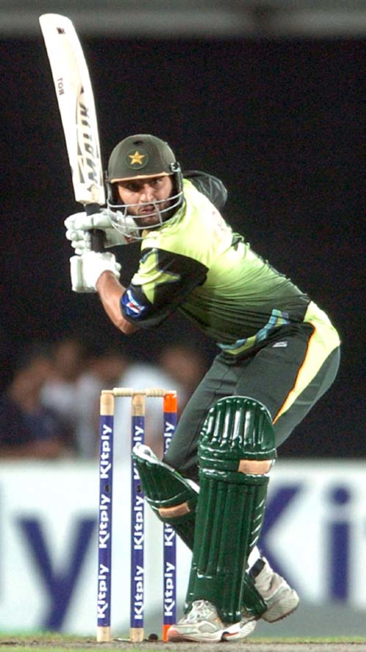 Shahid Afridi gets the bat up and ready to smack the ball, Bangladesh v Pakistan, Kitply Cup, Dhaka, June 8, 2008