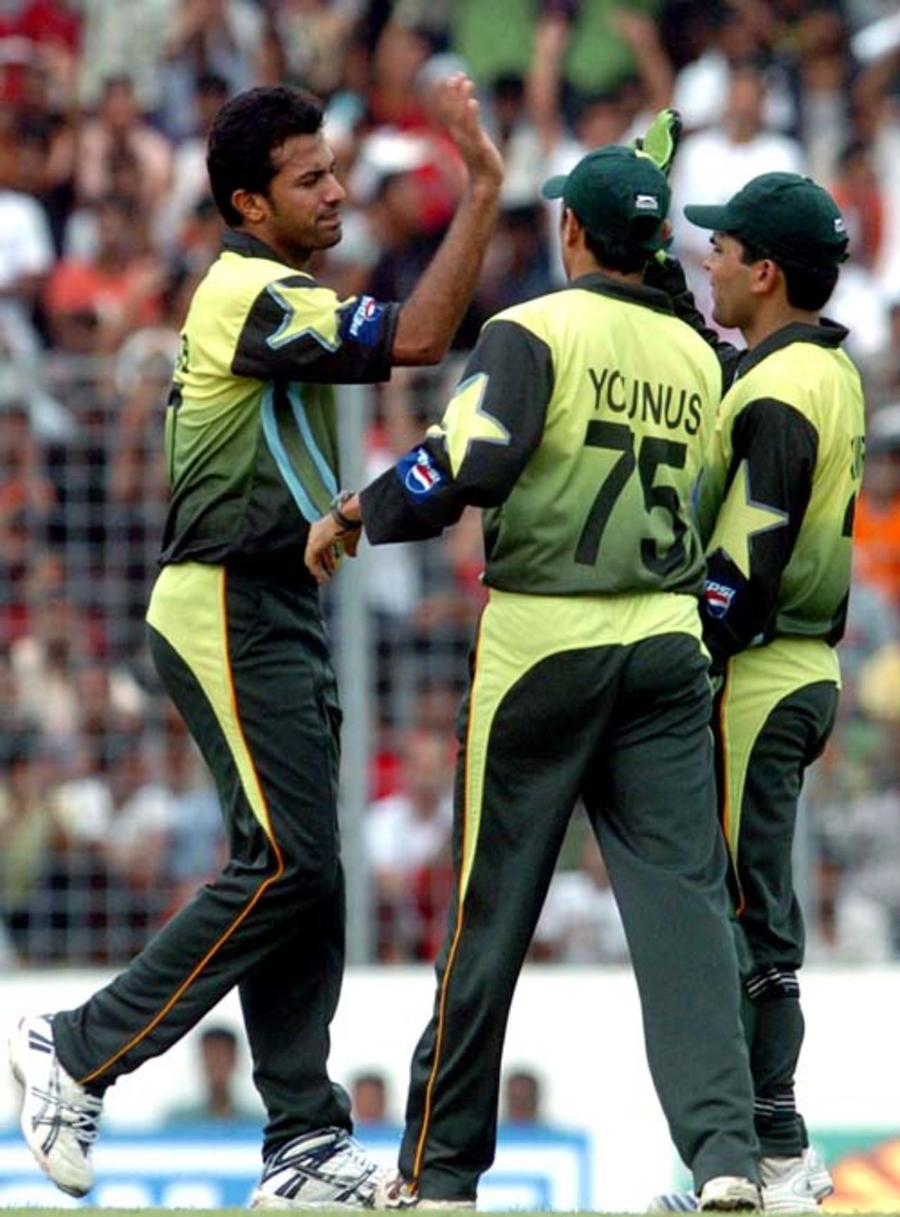 Wahab Riaz had both the openers caught behind, India v Pakistan, Kitply Cup, Mirpur, June 10, 2008 