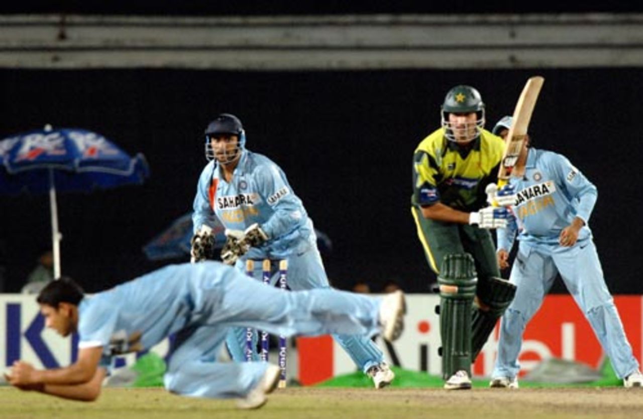 Piyush Chawla takes a sharp return catch to dismiss Sohail Tanvir, India v Pakistan, Kitply Cup, Mirpur, June 10, 2008 