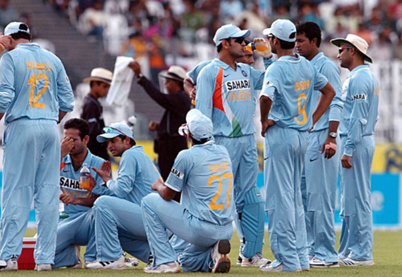 Indian players take a drinks break, Bangladesh v India, 3rd ODI, Kitply Cup, Mirpur, June 12, 2008