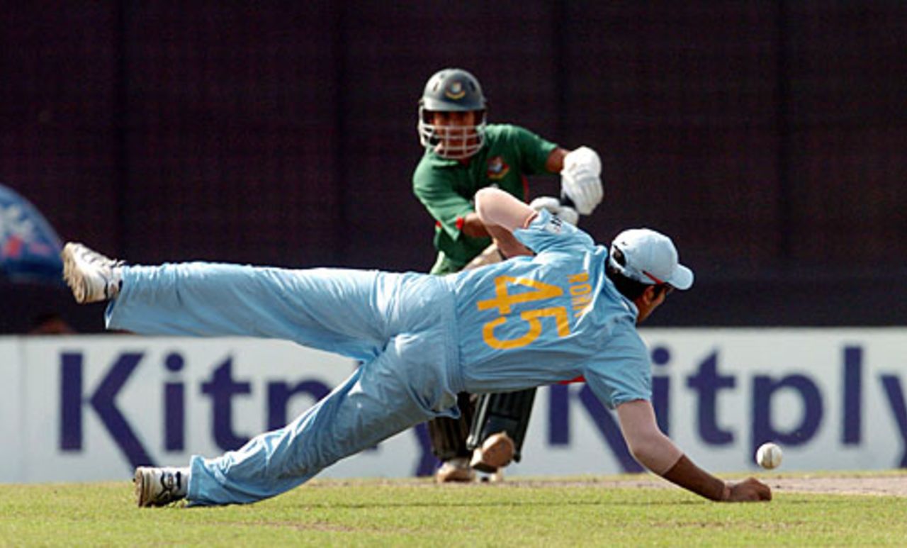 Rohit Sharma dives to stop a ball, Bangladesh v India, 3rd ODI, Kitply Cup, Mirpur, June 12, 2008