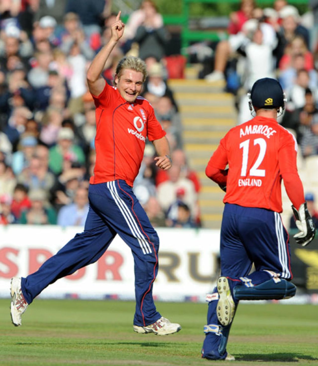 Luke Wright celebrates bowling Brendon McCullum, England v New Zealand, Twenty20 international, Old Trafford, June 13, 2008