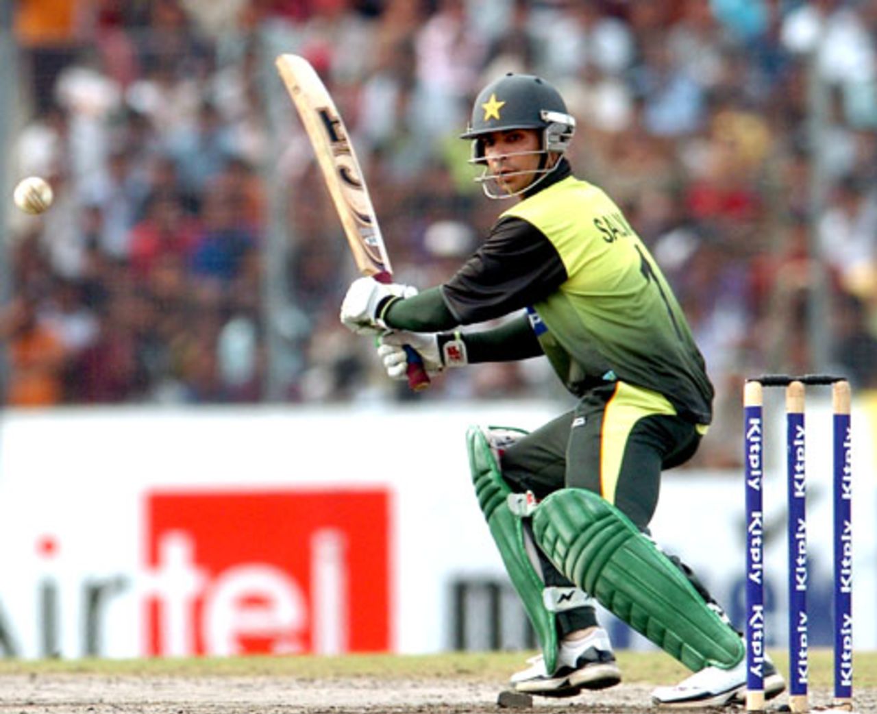 Salman Butt steers the ball through the off side, India v Pakistan, Kitply Cup final, Mirpur, June 14, 2008