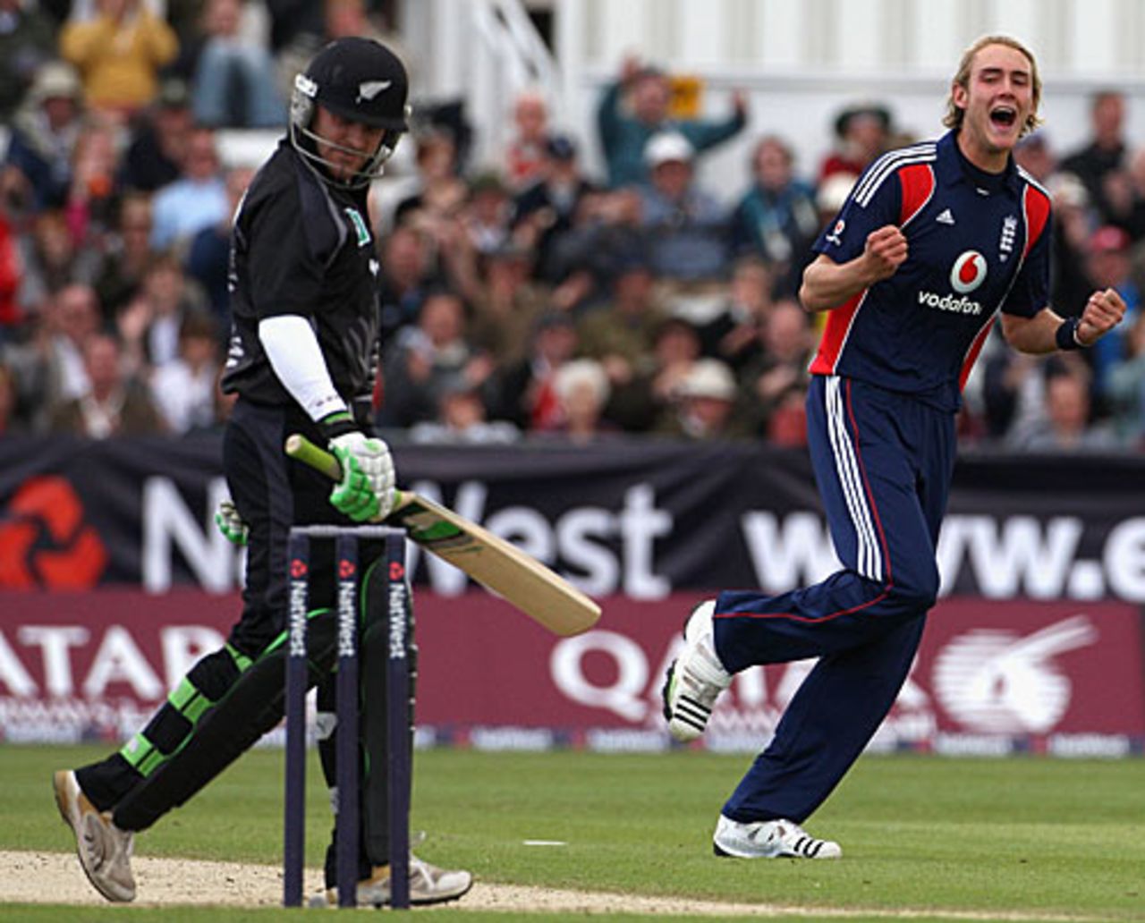 The big one: Stuart Broad celebrates the wicket of Brendon McCullum, England v New Zealand, 1st ODI, Chester-le-Street, June 15, 2008