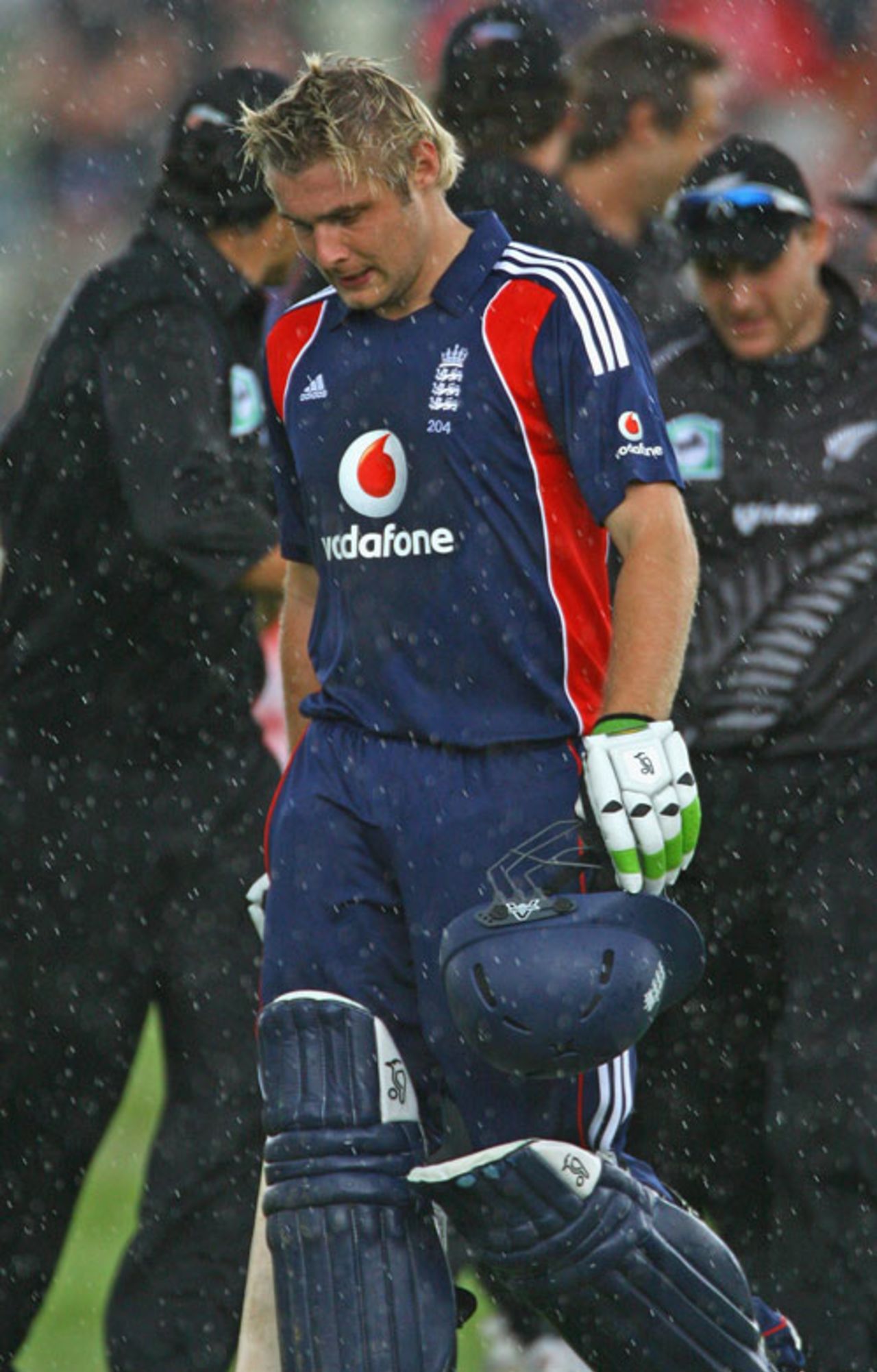 Luke Wright walks off in the rain, England v New Zealand, 2nd ODI, Edgbaston, June 18, 2008