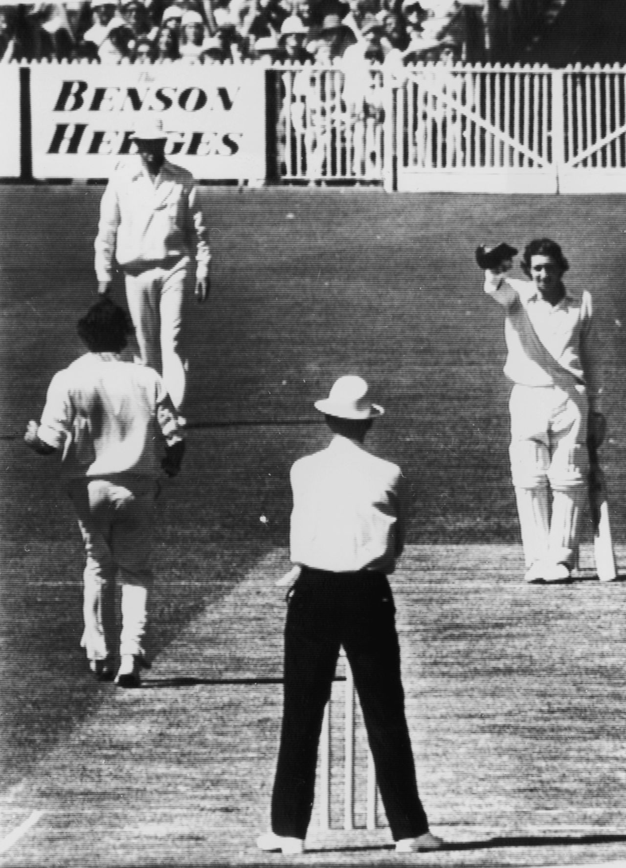 Derek Randall doffs his cap to Dennis Lillee during the Centenary Test, MCG, March 1977