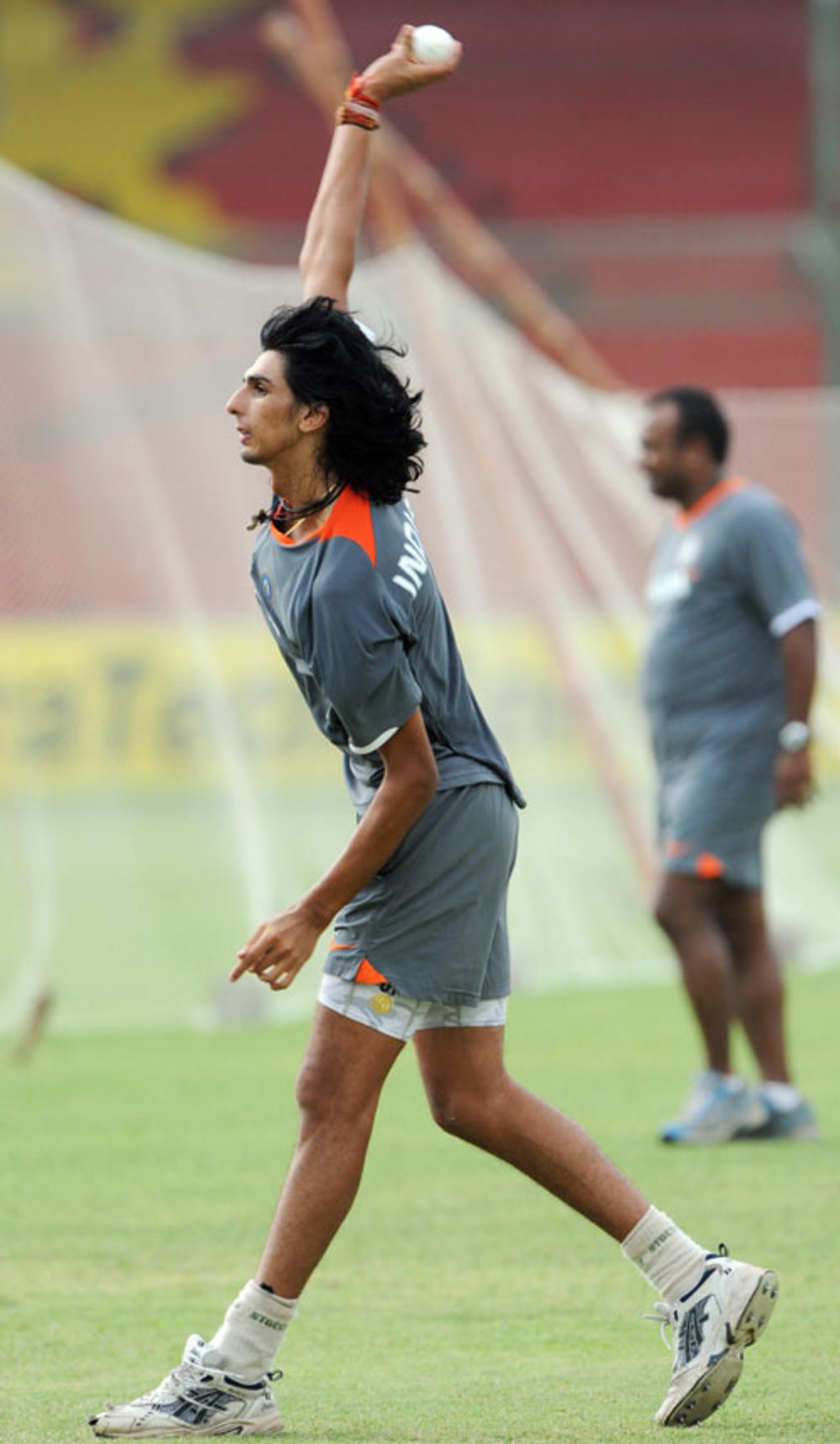 Ishant Sharma on his delivery stride at a nets session at the National Stadium, Karachi, June 23, 2008