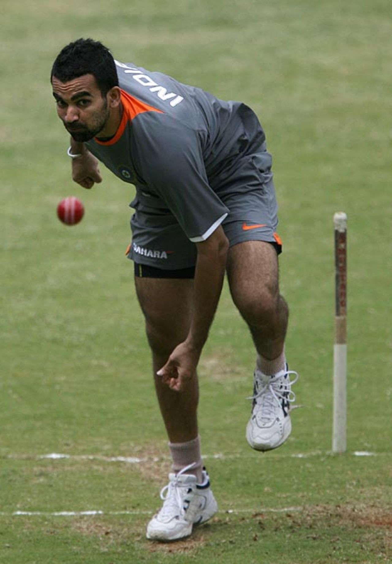Zaheer Khan bowls during a training session at the Chinnaswamy Stadium, Bangalore, June 25, 2008