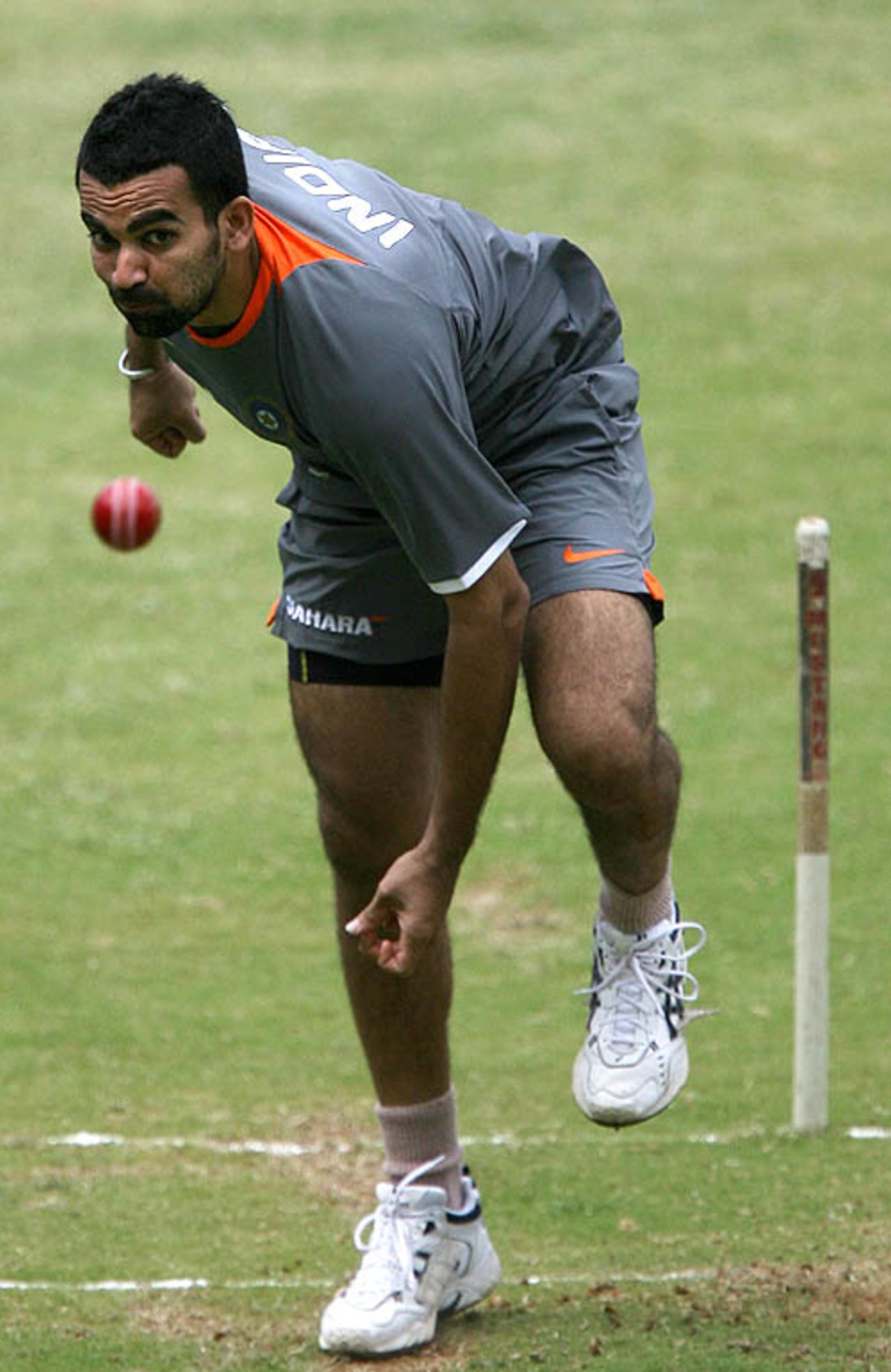 Zaheer Khan sends down a delivery at the Chinnaswamy Stadium, Bangalore, June 26, 2008