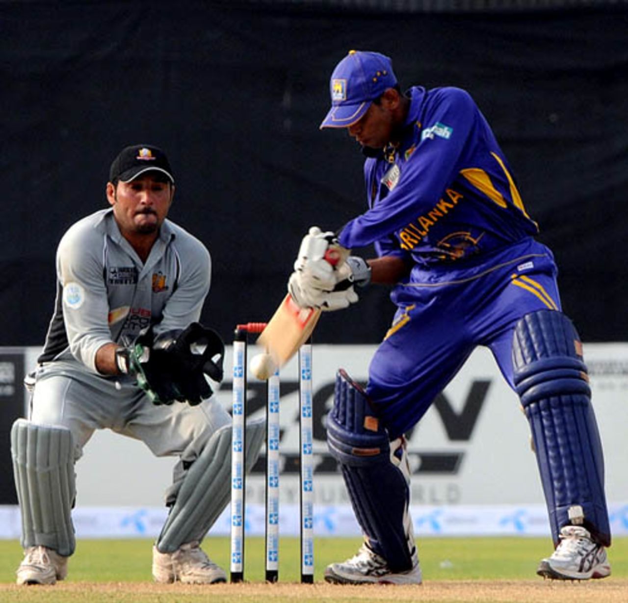 Tillakaratne Dilshan tries to play one late, Sri Lanka v UAE, Group A, Asia Cup, Lahore, June 26, 2008