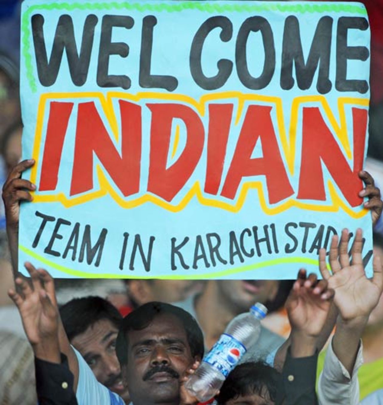 A fan has a message for the Indian team, Pakistan v India, Group B, Asia Cup, Karachi, June 26, 2008