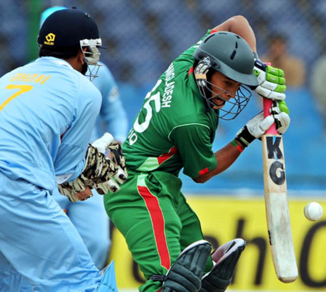 Mushfiqur Rahim tries to dab one past the wicketkeeper, Bangladesh v India, Super Four, Asia Cup, Karachi, June 28, 2008 