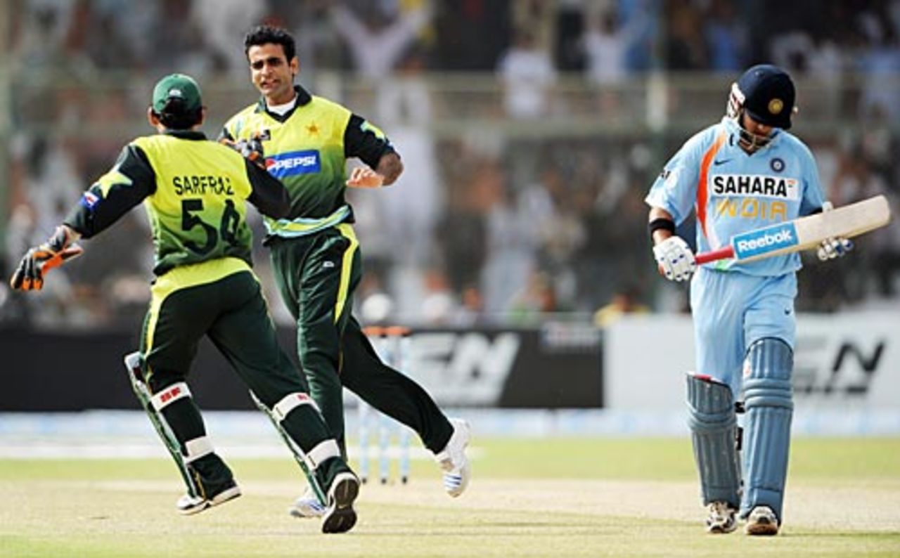 Iftikhar Anjum had Gautam Gambhir caught for 35, Pakistan v India, Super Four, Asia Cup, Karachi, July 2, 2008