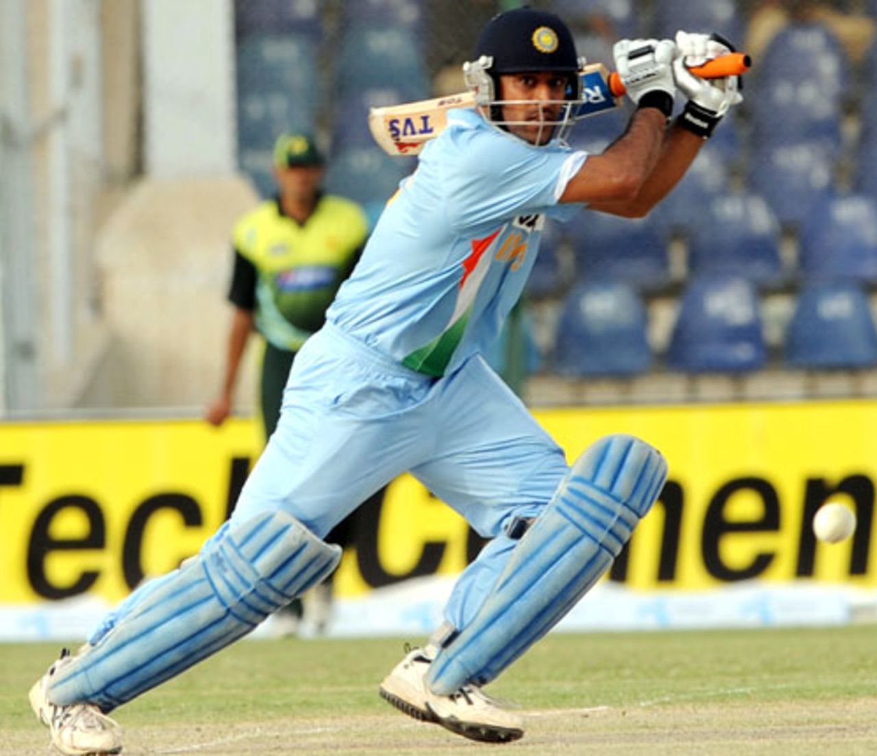 Mahendra Singh Dhoni steers the ball through the off side, Pakistan v India, Super Four, Asia Cup, Karachi, July 2, 2008