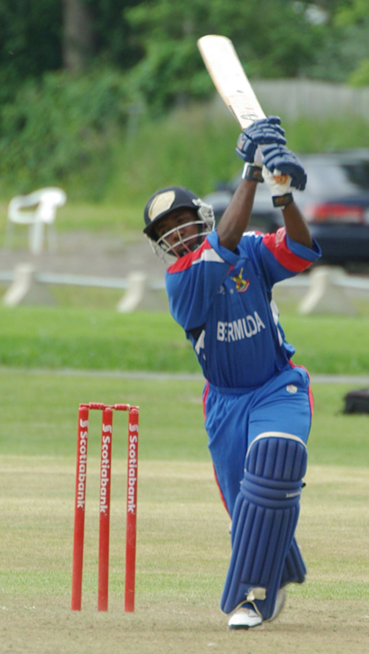 Rodney Trott on the attack during his 48*, Canada v Bermuda, King City, June 29, 2008