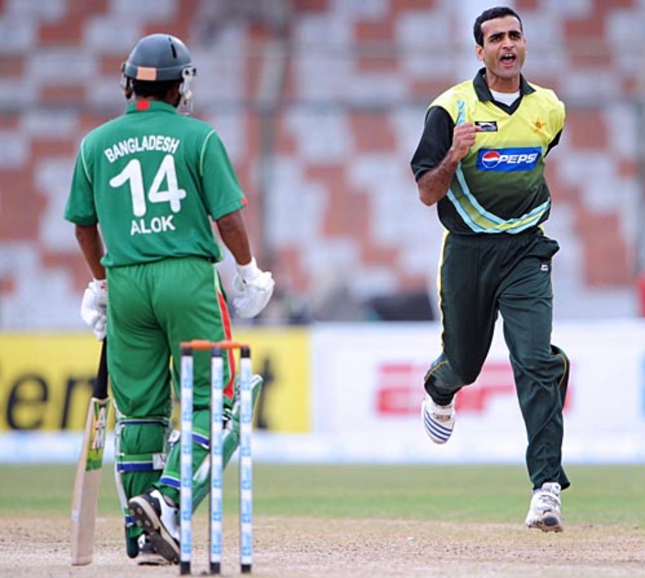 Iftikhar Anjum dismissed Alok Kapali for 17, Pakistan v Bangladesh, Super Four, Asia Cup, Karachi, July 4, 2008