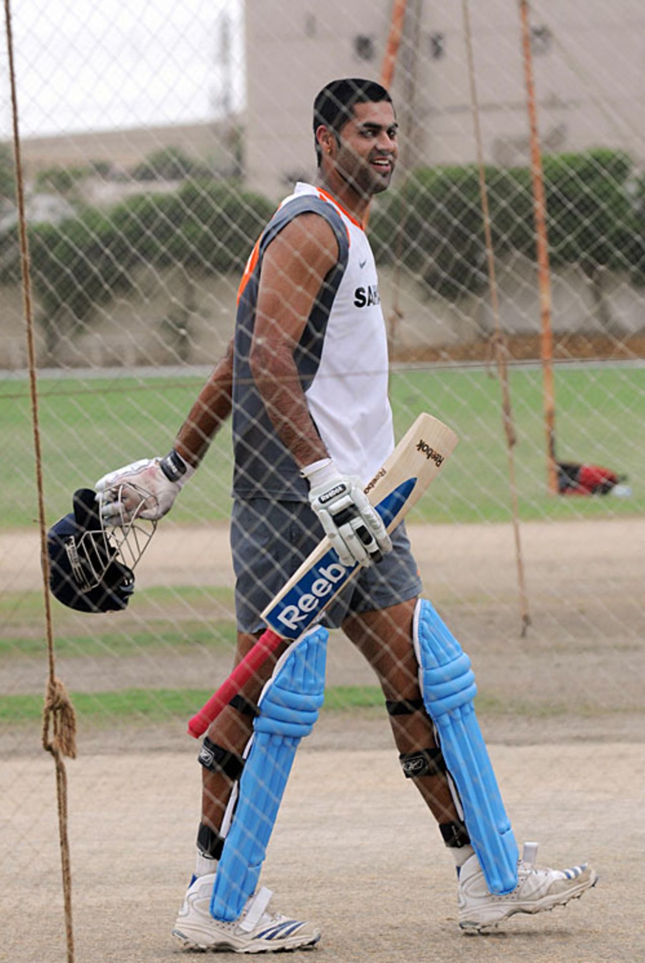 Manpreet Gony completes a batting session in the nets, Asia Cup, Karachi, July 4, 2008