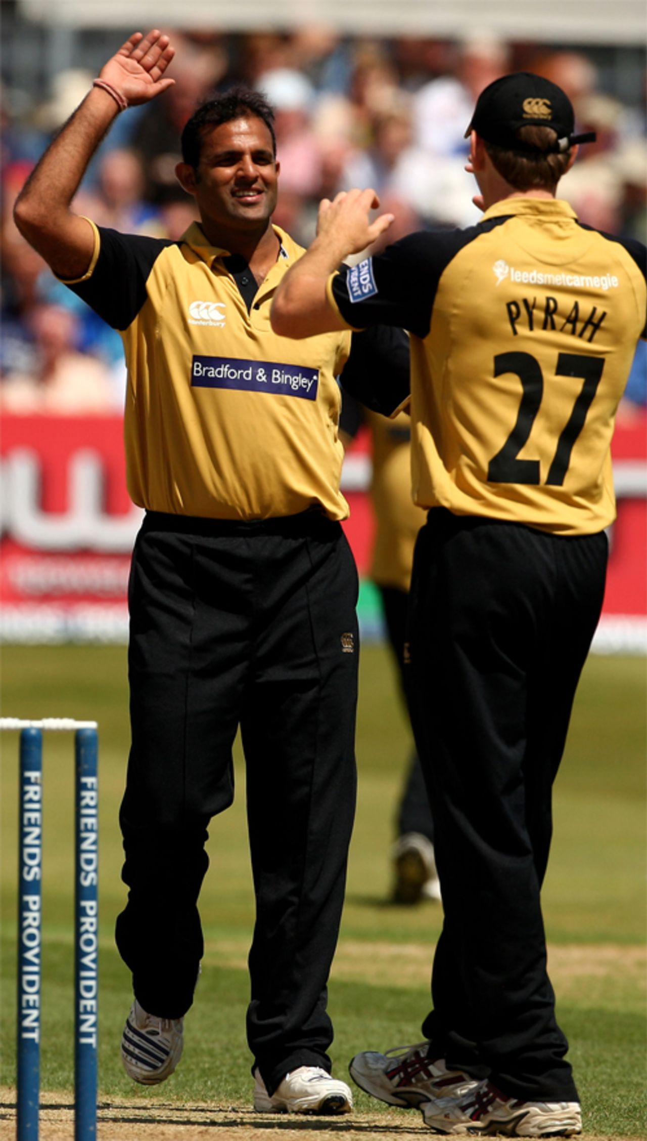 Rana Naved-ul-Hasan had two breakthroughs, Essex v Yorkshire, Friends Provident semi-final, Chelmsford, July 5, 2008