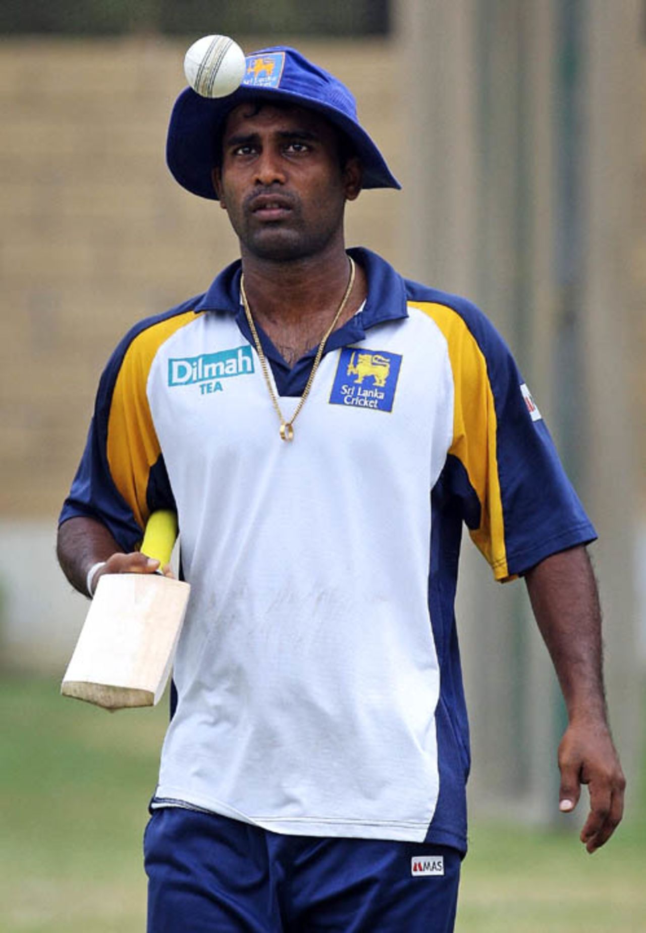 Chamara Silva focuses a day before the Asia Cup final against India, Karachi, July 5, 2008