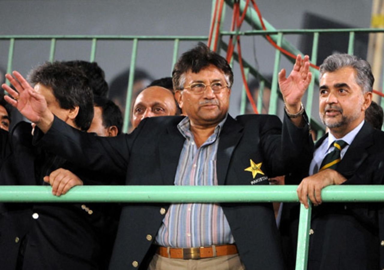 Pakistan President Pervez Musharraf waves to the crowd as Nasim Ashraf looks on, India v Sri Lanka, Asia Cup final, Karachi, July 6, 2008