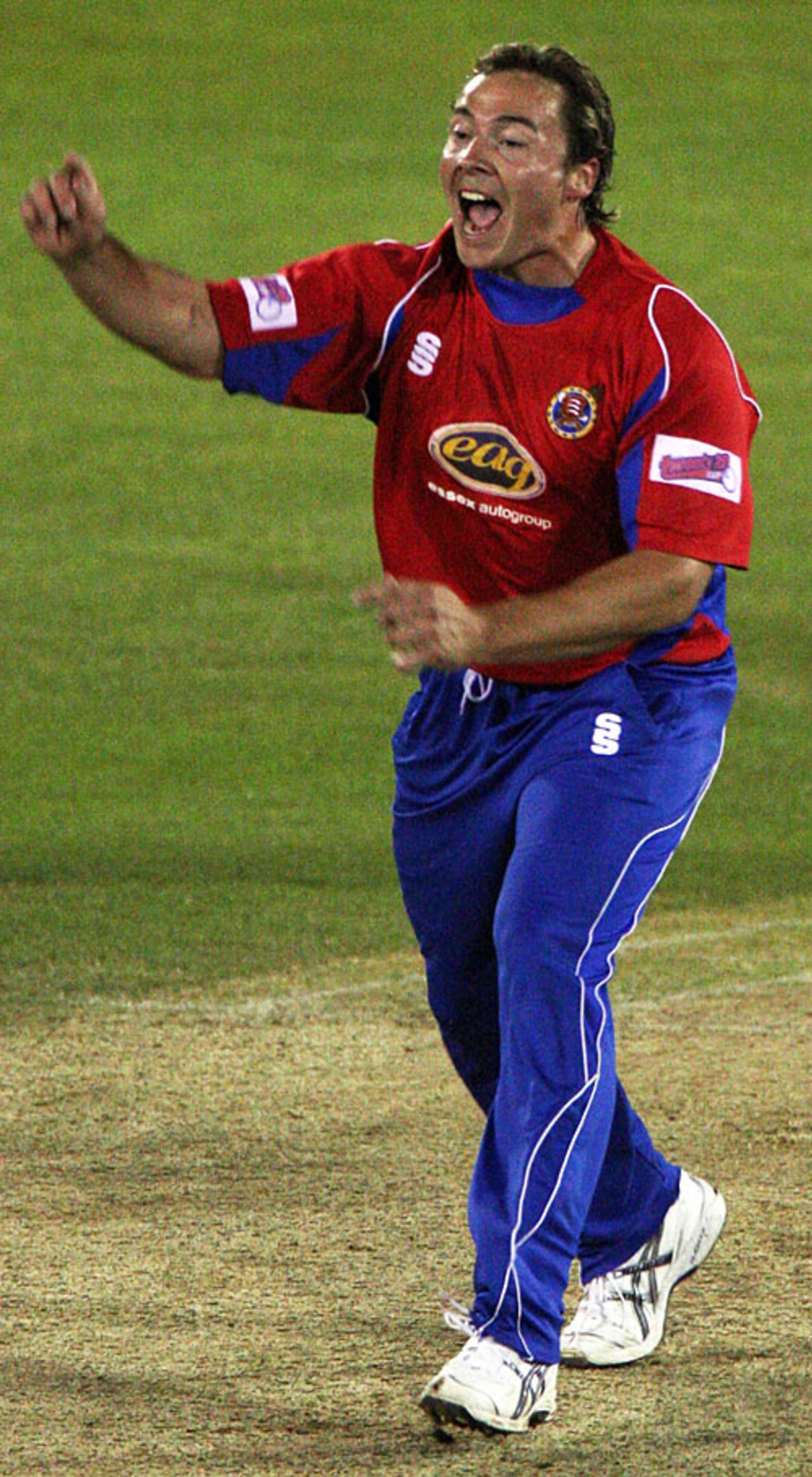Graham Napier celebrates one of his four wickets, Essex v Northamptonshire, 2nd Quarter-Final, Twenty20 Cup, Chelmsford, July 7, 2008