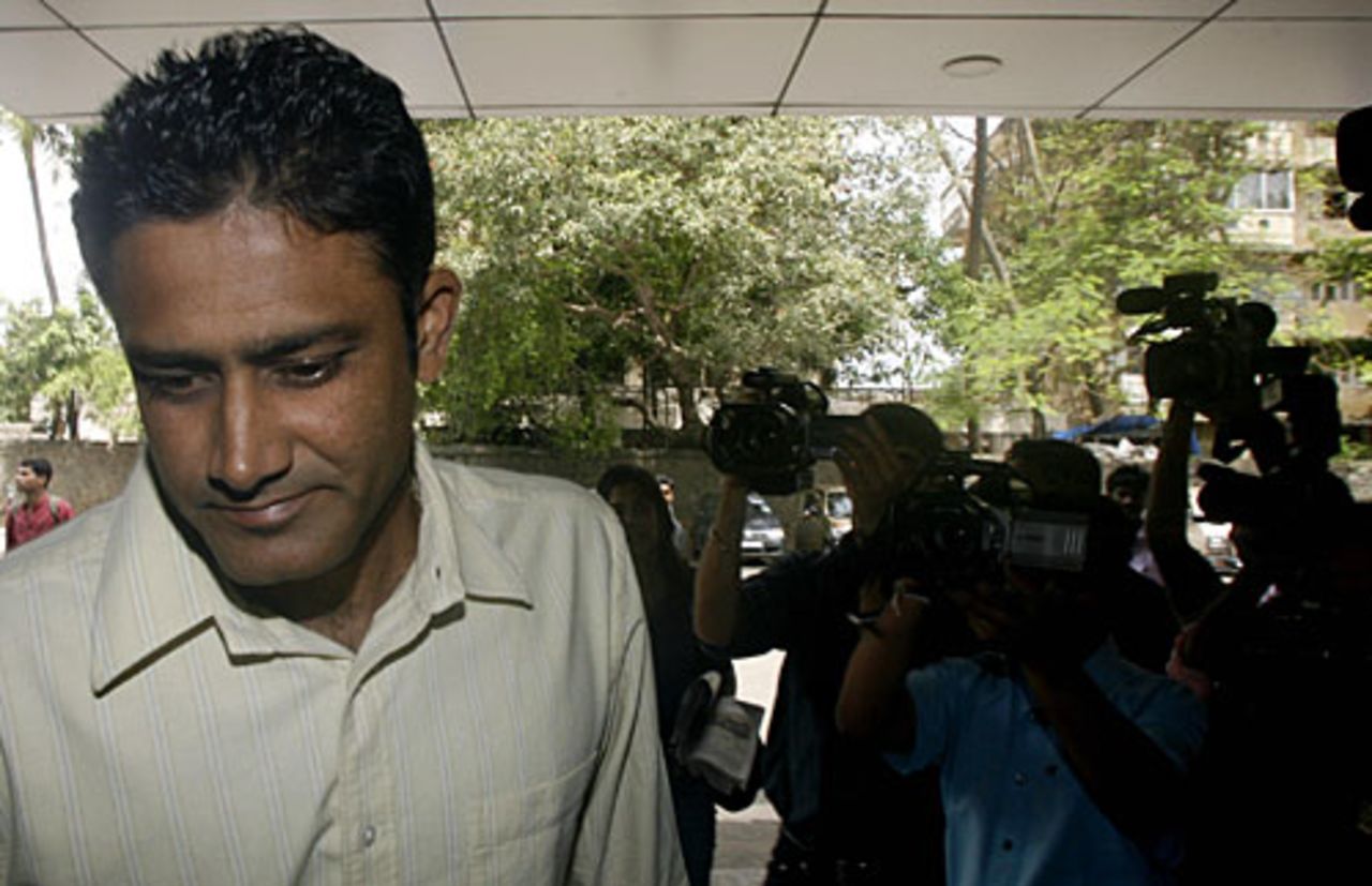 Anil Kumble arrives for the selection meeting at the BCCI headquarters, Mumbai, July 8, 2008