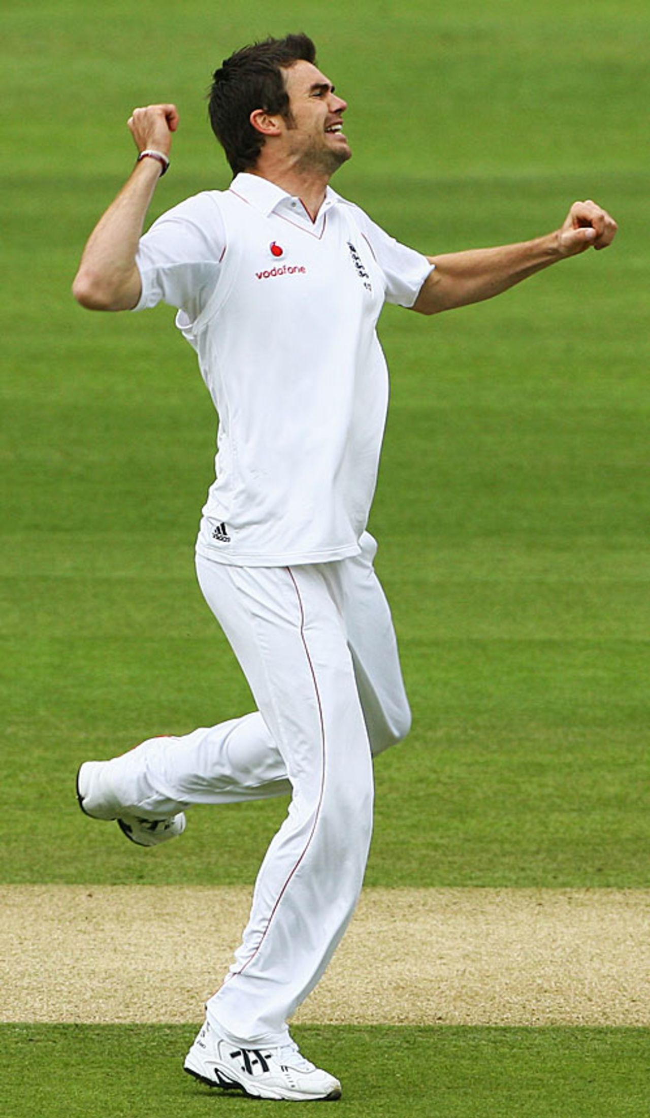 James Anderson leaps to celebrate the early wicket of Graeme Smith, 1st Test, Lord's, 3rd day, July 12, 2008