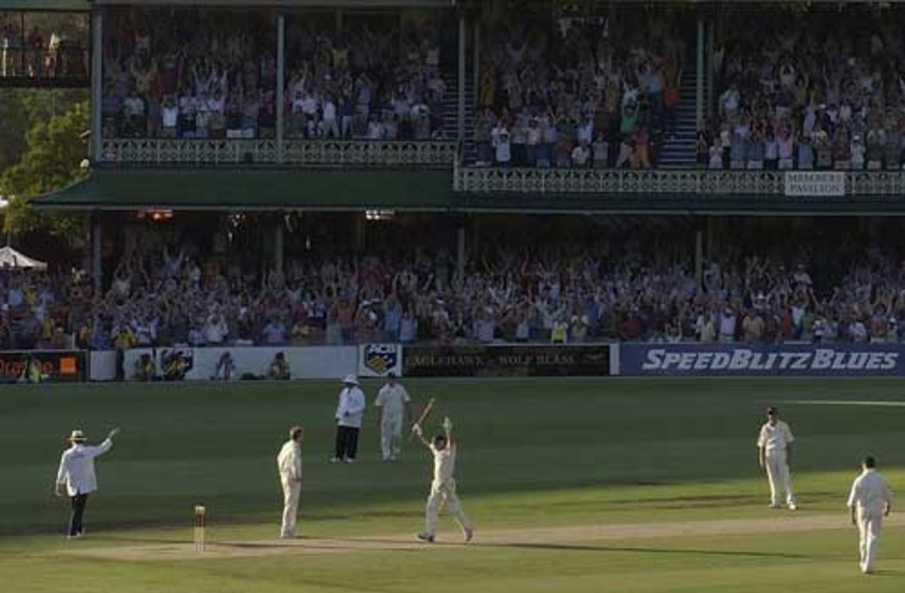 Steve Waugh celebrates reaching his century off the last ball of the day, day two, Australia v England, fifth Test, Sydney, 2003