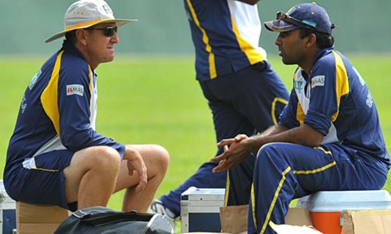 Mahela Jayawardene and Trevor Bayliss chat during a practice session, Premadasa Stadium, Colombo, July 21, 2008