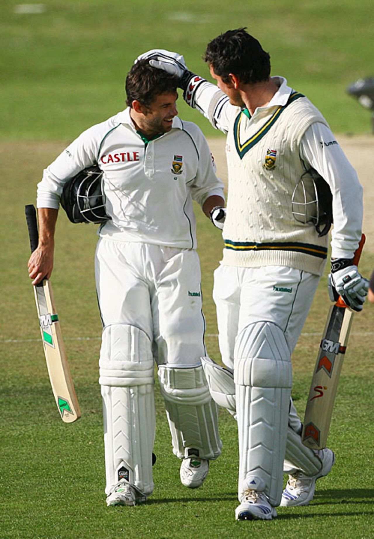 Neil McKenzie and Graeme Smith congratulate eachother after nudging the nine runs required for South Africa's 10-wicket win over England, England v South Africa, 2nd Test, Headingley, July 21, 2008