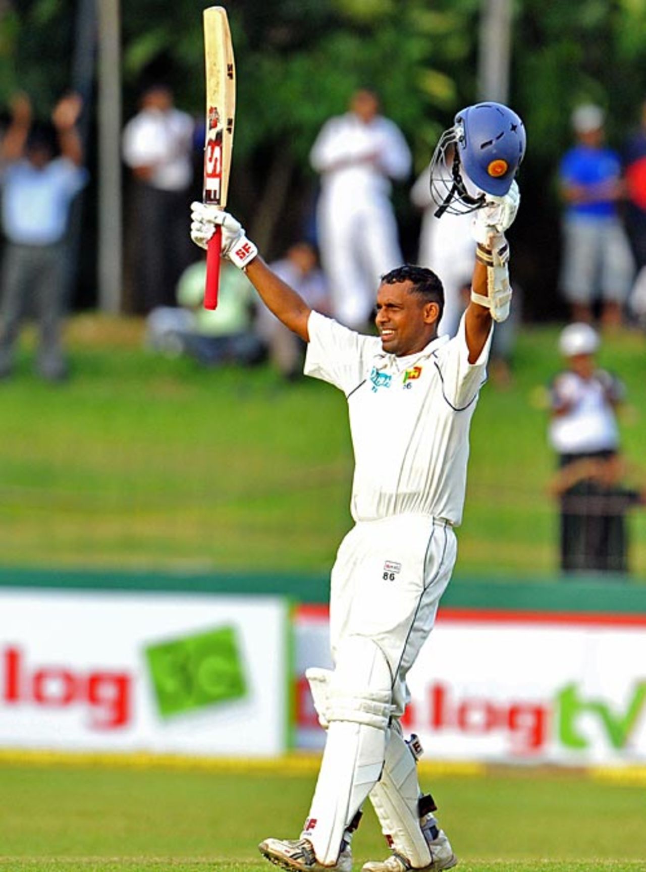 Thilan Samaraweera was the third centurion of the Sri Lankan innings, Sri Lanka v India, 1st Test, SSC, Colombo, 2nd day, July 24, 2008
