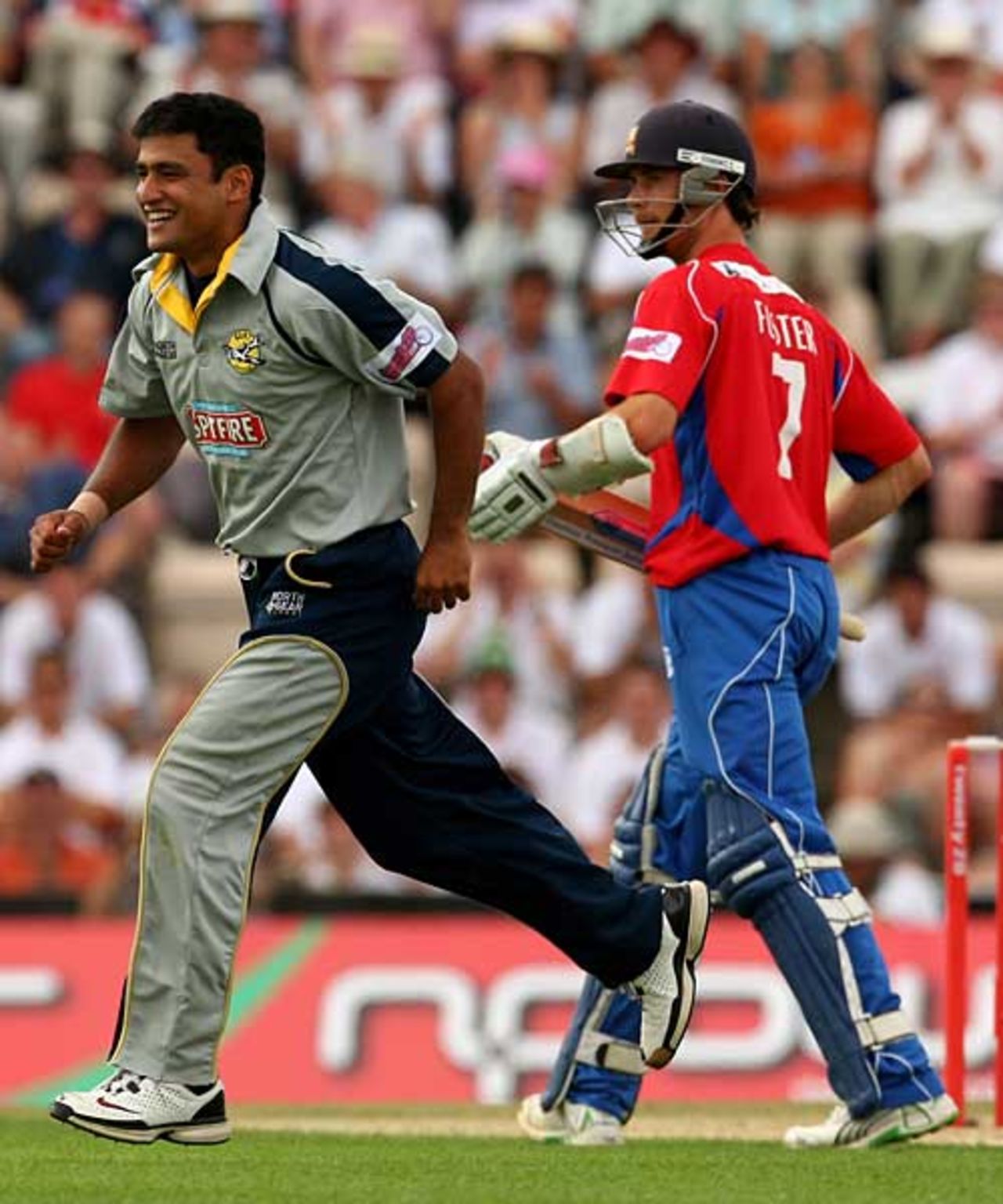 Yasir Arafat was superb at the end of the innings, Essex v Kent, 1st Twenty20 semi-final, The Rose Bowl, July 26, 2008