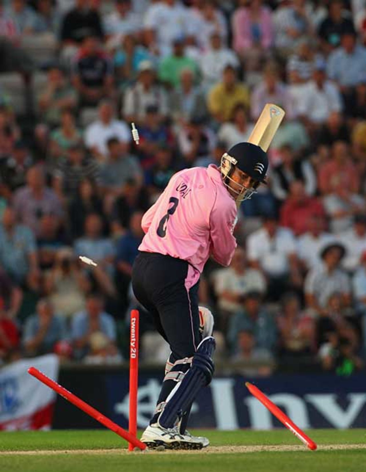 Shaun Udal is no match for Yasir Arafat's yorker, Kent v Middlesex, Twenty20 Cup final, The Rose Bowl, July 26, 2008