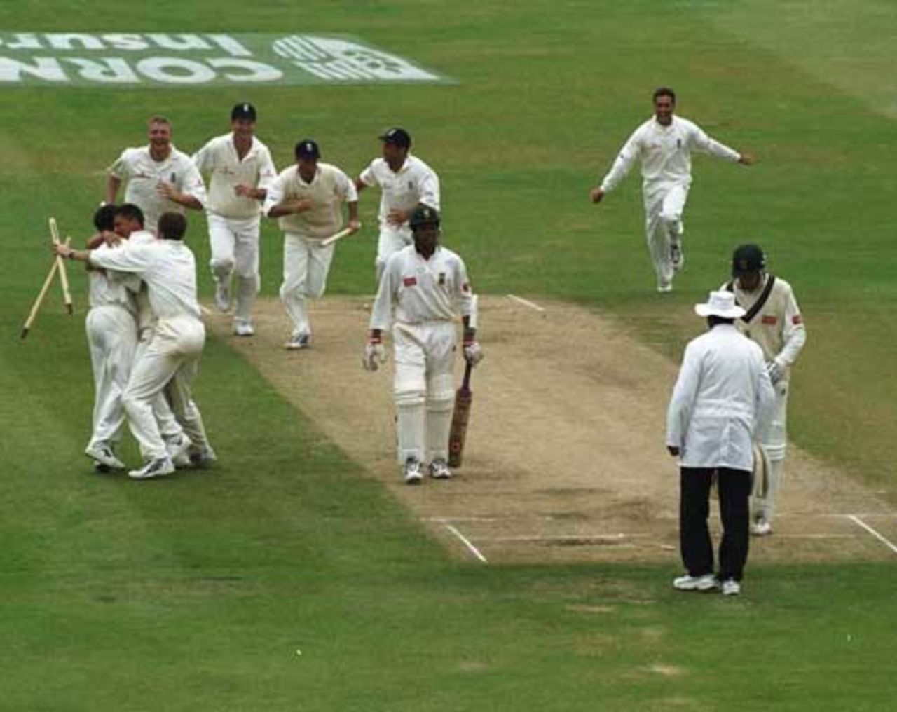 England celebrate winning the fifth Test and the series against South Africa, Headingley, 1998