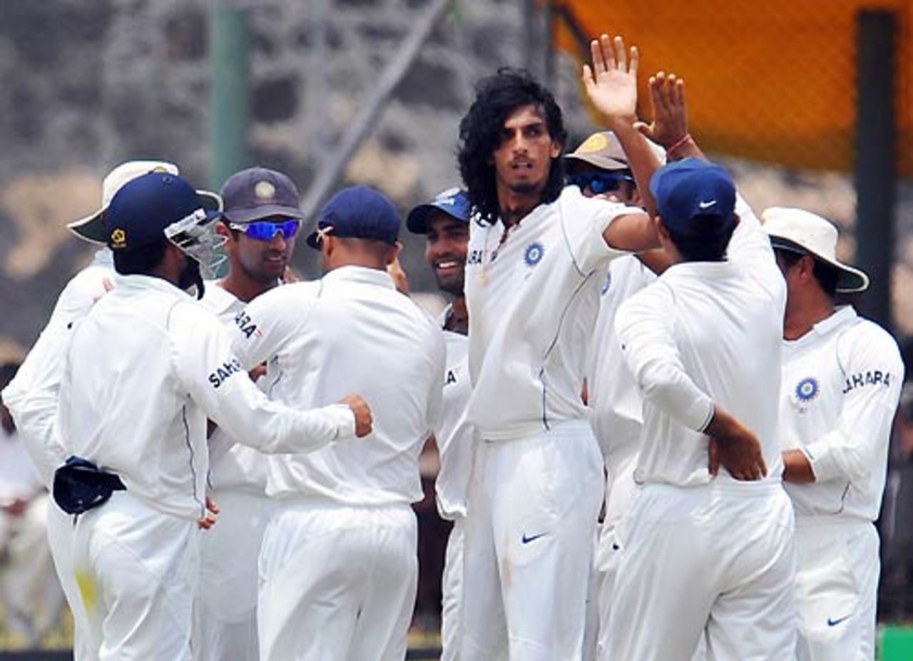 Ishant Sharma jolts Sri Lanka with early wickets, Sri Lanka v India, 2nd Test, Galle, 4th day, August 3, 2008