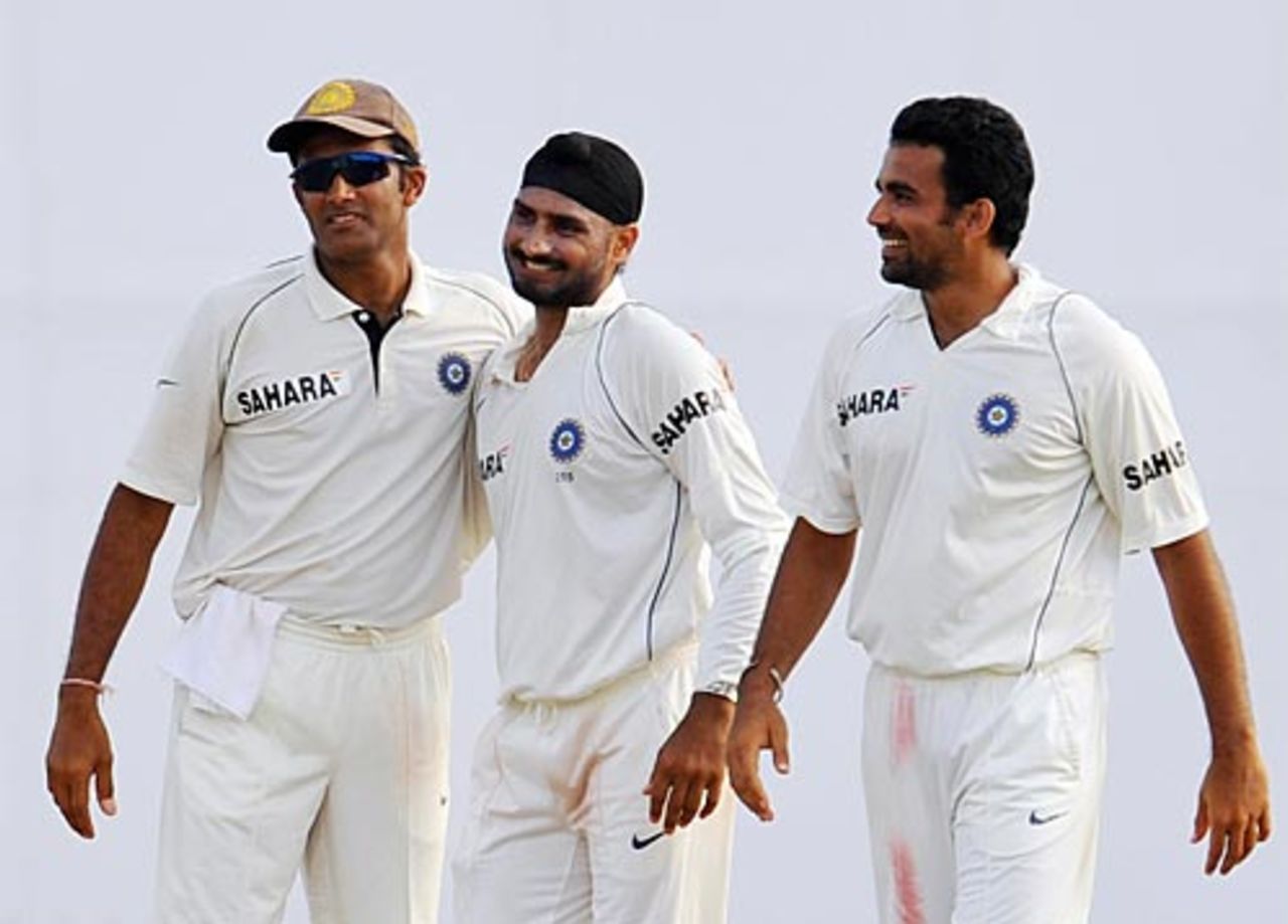 Anil Kumble, Harbhajan Singh, Zaheer Khan are all smiles after the win, Sri Lanka v India, 2nd Test, Galle, 4th day, August 3, 2008