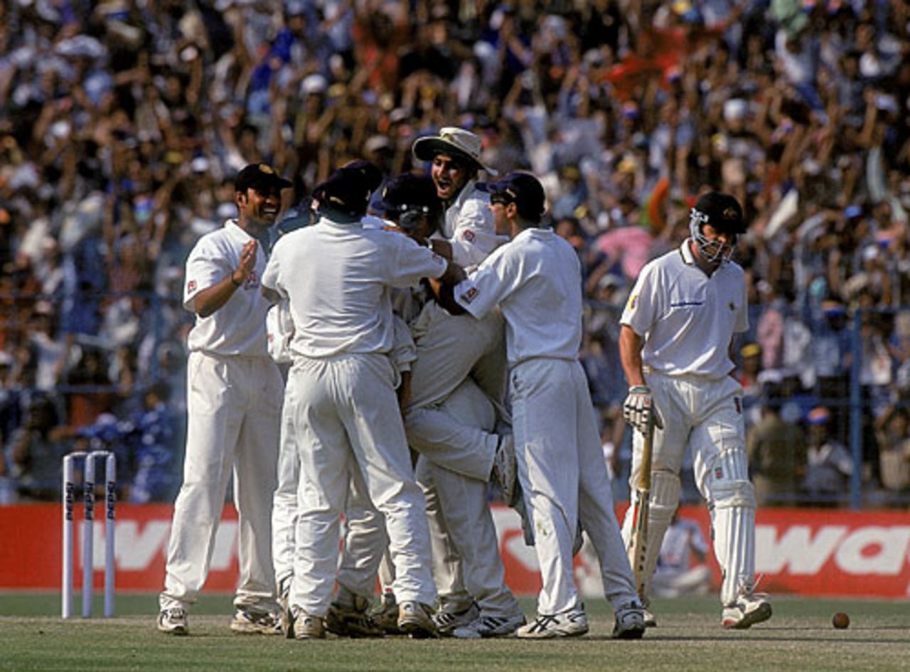 India celebrate Adam Gilchrist's wicket, India v Australia, 2nd Test, Kolkata, March 15, 2001