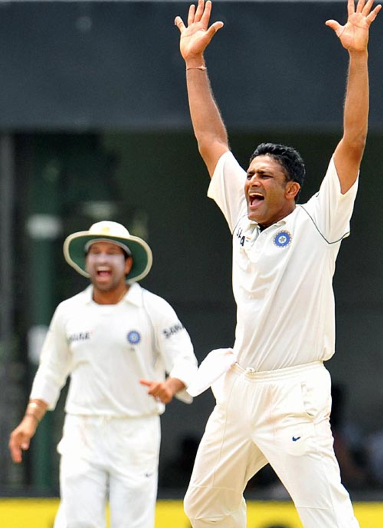 Anil Kumble appeals against Chaminda Vaas, Sri Lanka v India, 3rd Test, PSS, Colombo, 2nd day, August 9, 2008