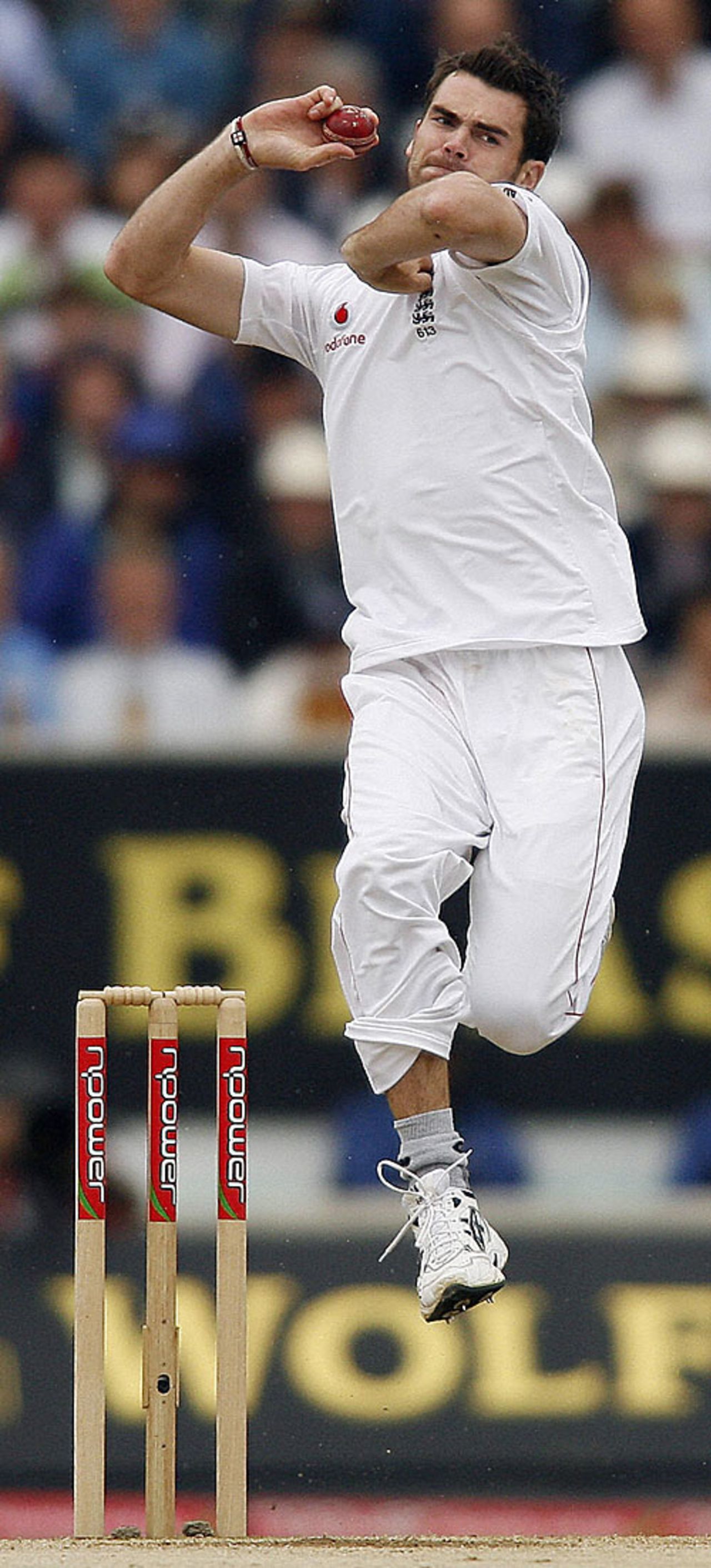 James Anderson flies up to the crease, England v South Africa, 4th Test, The Oval, August 9, 2008