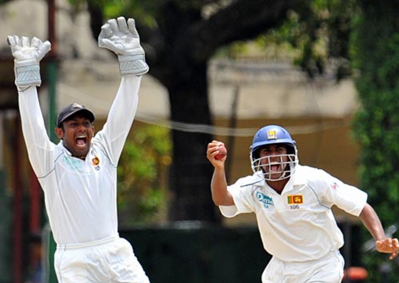 Prasanna Jayawardene, Malinda Warnapura turn up the volume, Sri Lanka v India, 3rd Test, PSS, Colombo, 4th day, August 11, 2008