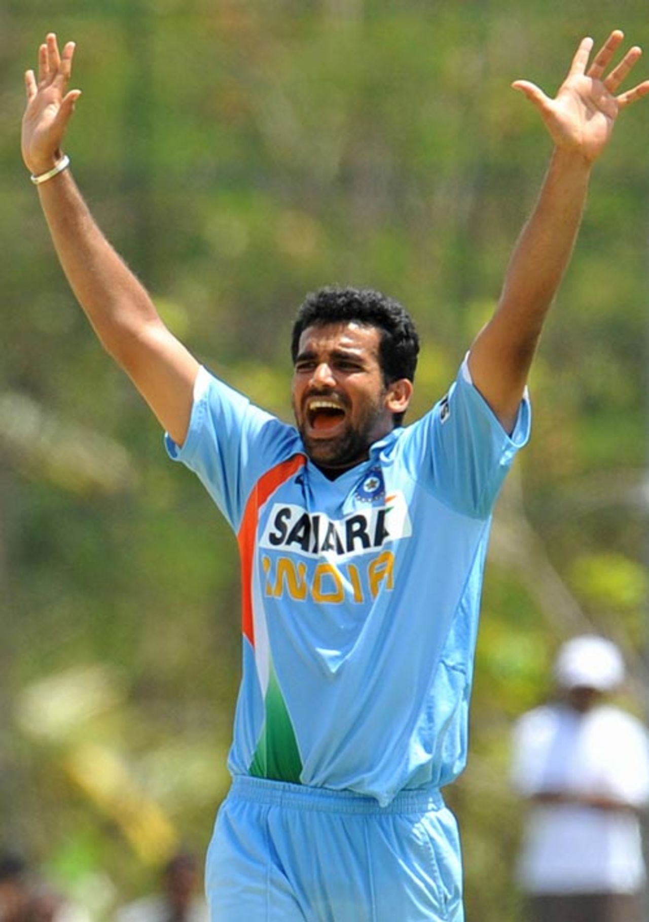 Zaheer Khan celebrates Sanath Jayasuriya's dismissal, Sri Lanka v India, 2nd ODI, Dambulla, August 20, 2008