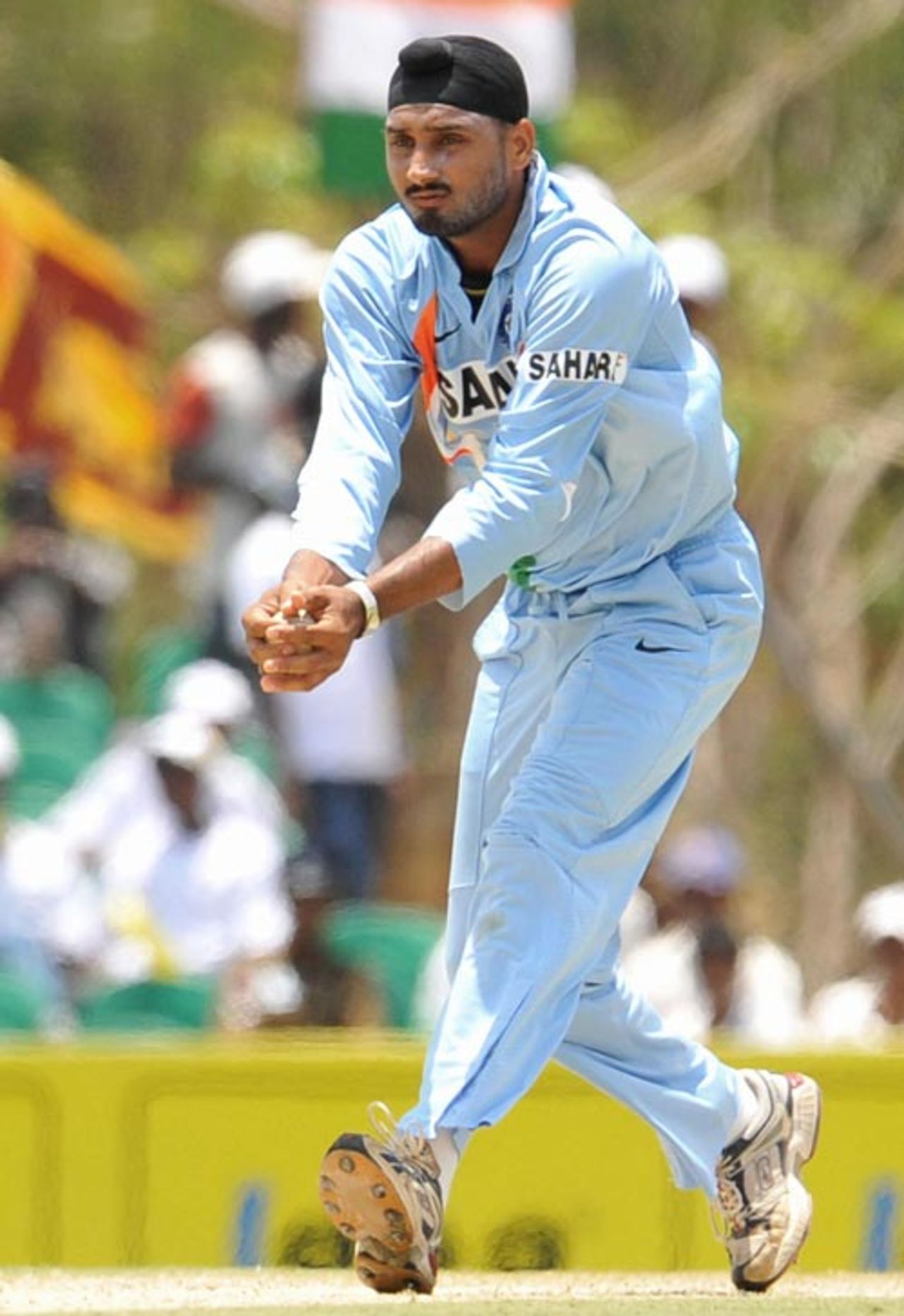 Harbhajan Singh completes a simple caught-and-bowled to dismiss Ajantha Mendis, Sri Lanka v India, 2nd ODI, Dambulla, August 20, 2008